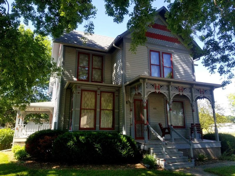 Farmstead That Slows Your Shoulders