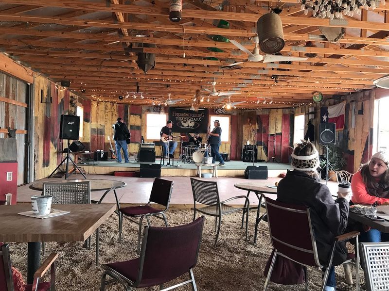 Food Vendors and the Outdoor Biergarten Atmosphere