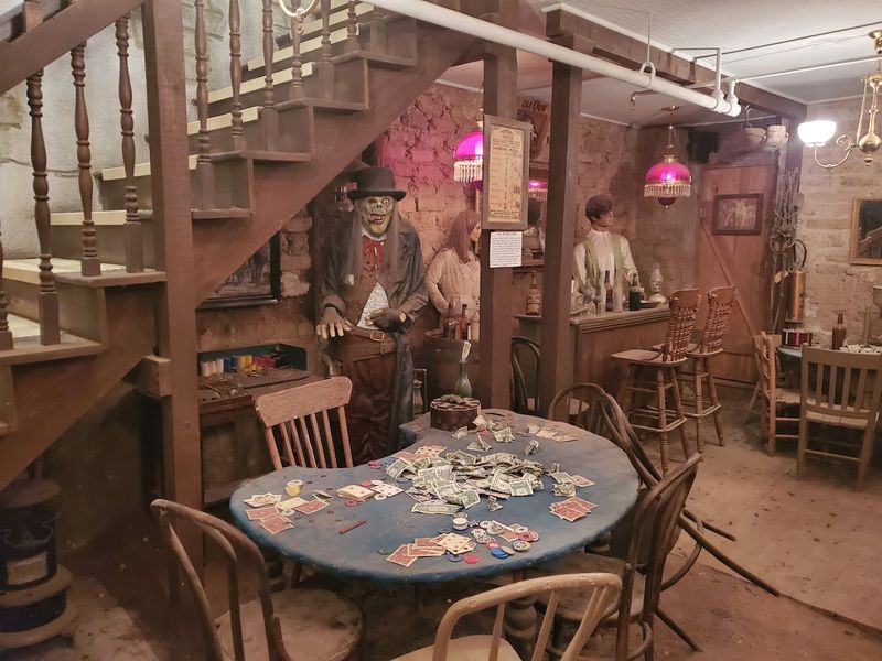 Rooms Behind The Scenes That Turn It Into A Full Walkthrough