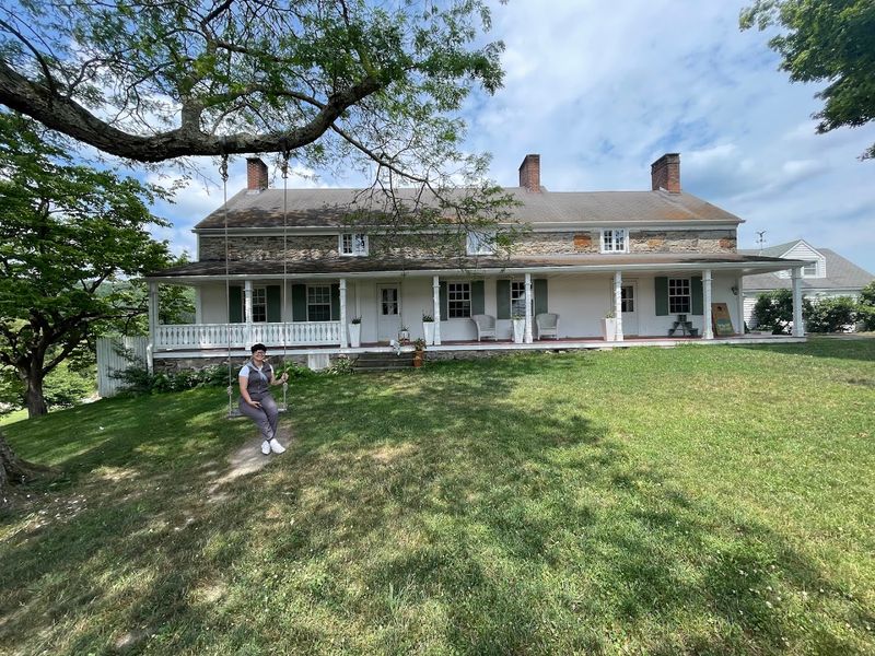 A Historic Farmhouse With a Story of Its Own