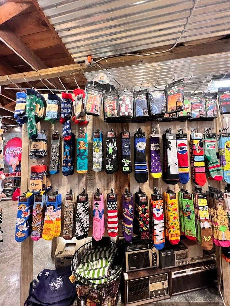 Vintage Clothing Corners That Turn Into Outfit Ideas