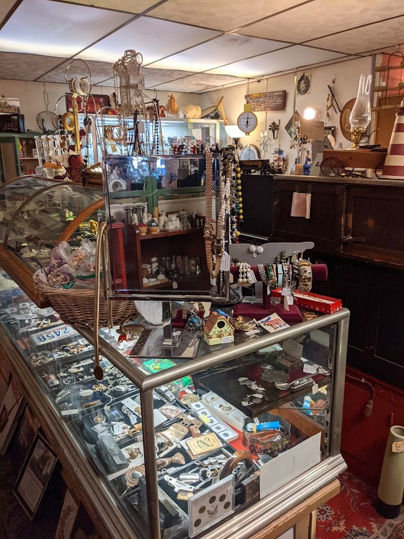 Vintage Jewelry That Stops You Mid-Step