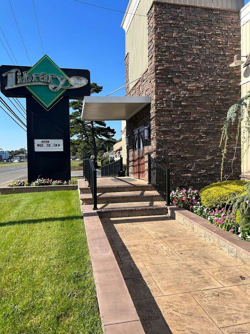 Hours and Planning Your Visit Right