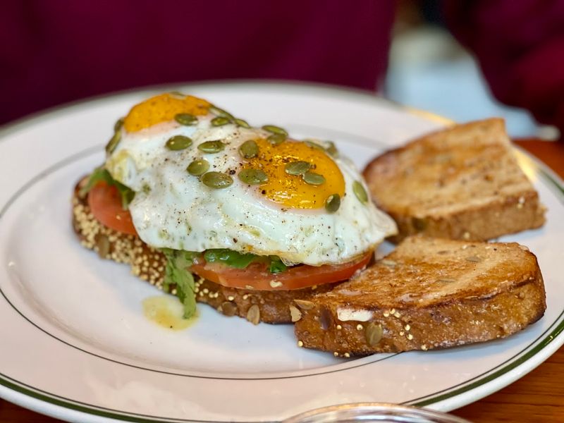 Breakfast That Honors Southern Tradition