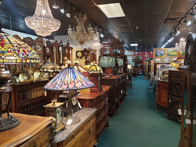 Art and Collectibles Around Every Corner