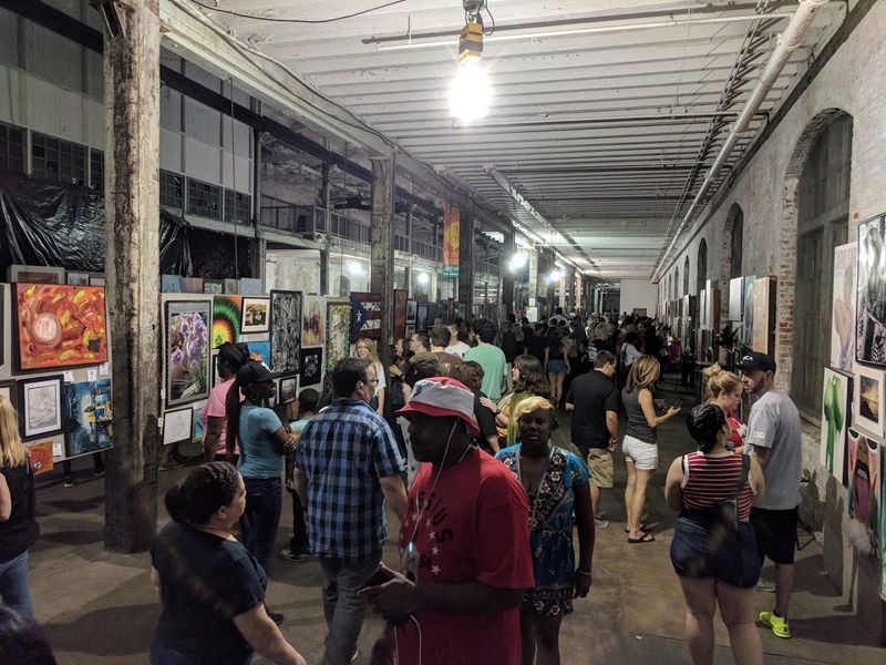 Live Music That Fills the Whole Venue With Energy