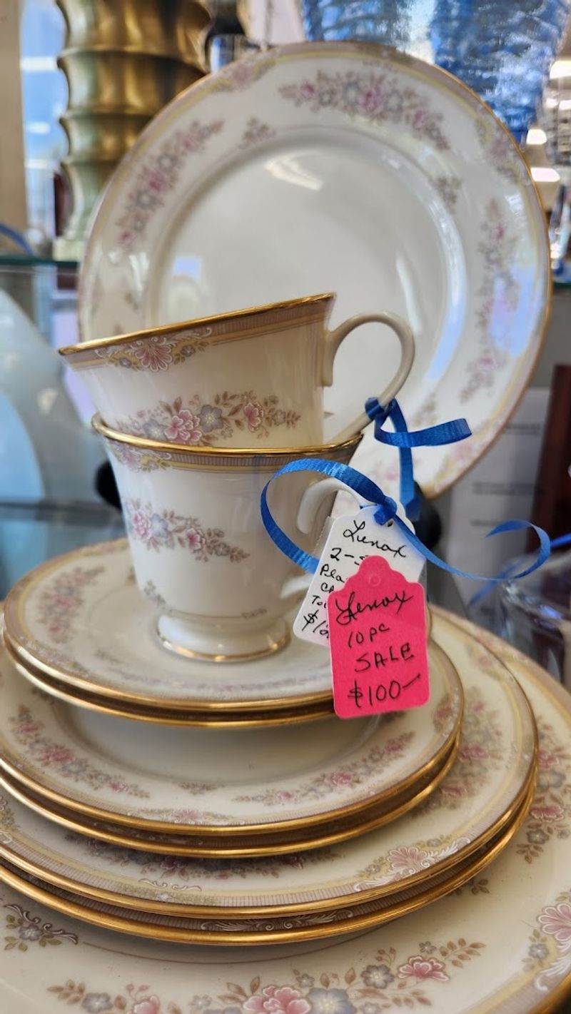 Glassware and China That Deserve a Second Life