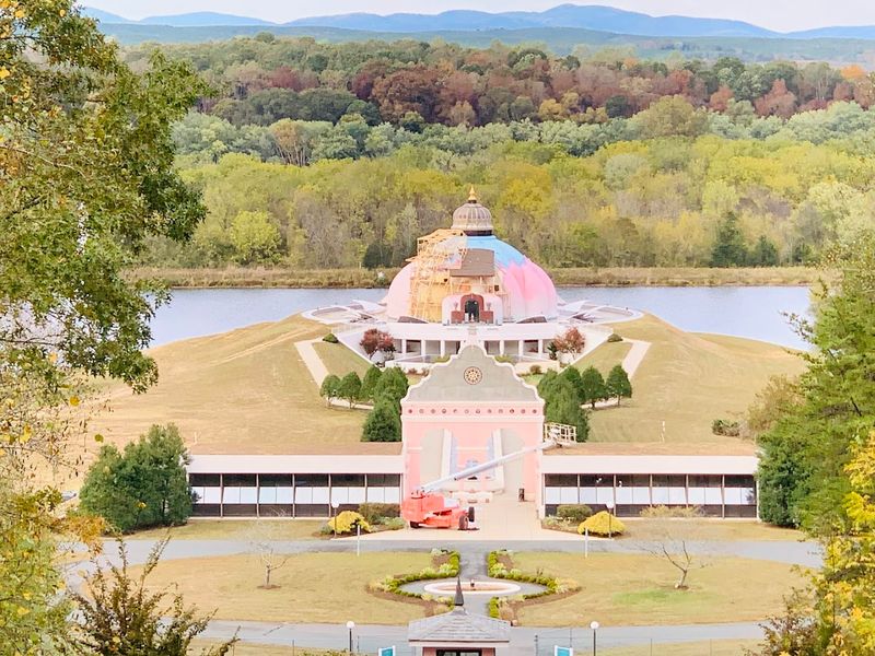 The Philosophy Behind the Shrine: Truth Is One, Paths Are Many