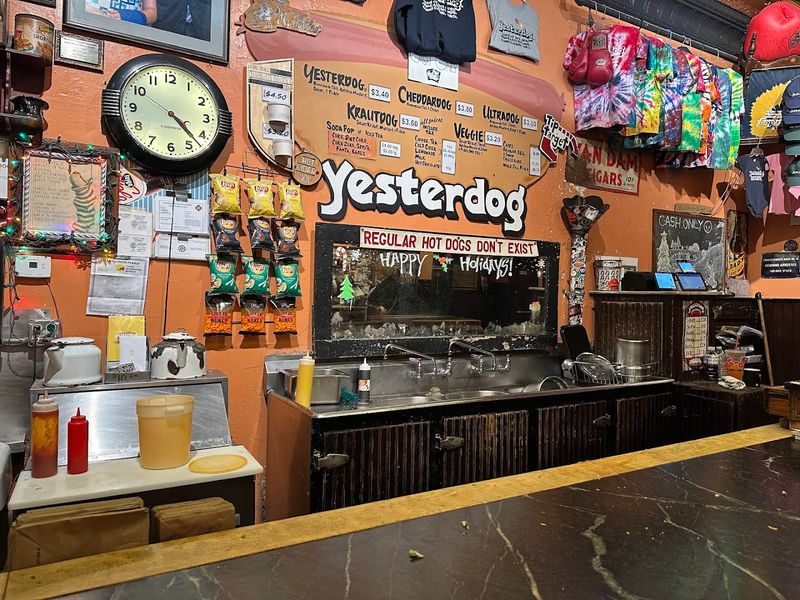 Chili Dogs As The Main Event With A Short Menu That Works