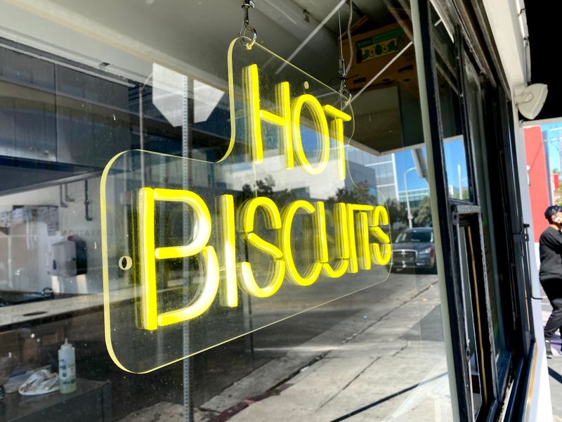 Breakfast Hours Rhythm That Turns Late Sleepers Into Planners.