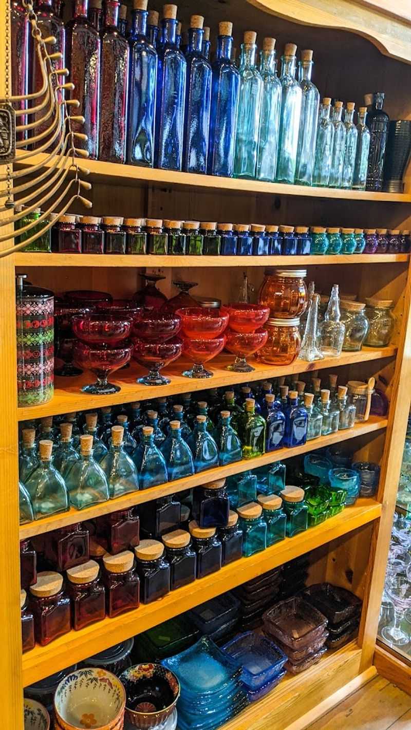 Earthlight Crystals and Curiosities, Ashland, Oregon