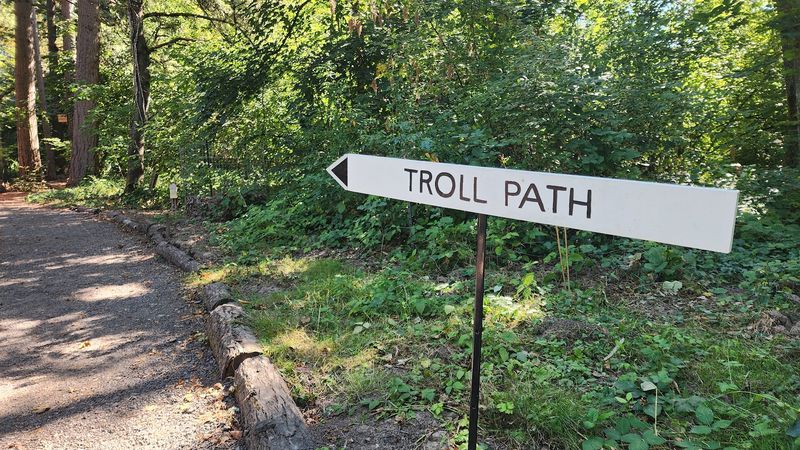 Practical Details Before You Go: Hours, Access, and What to Expect