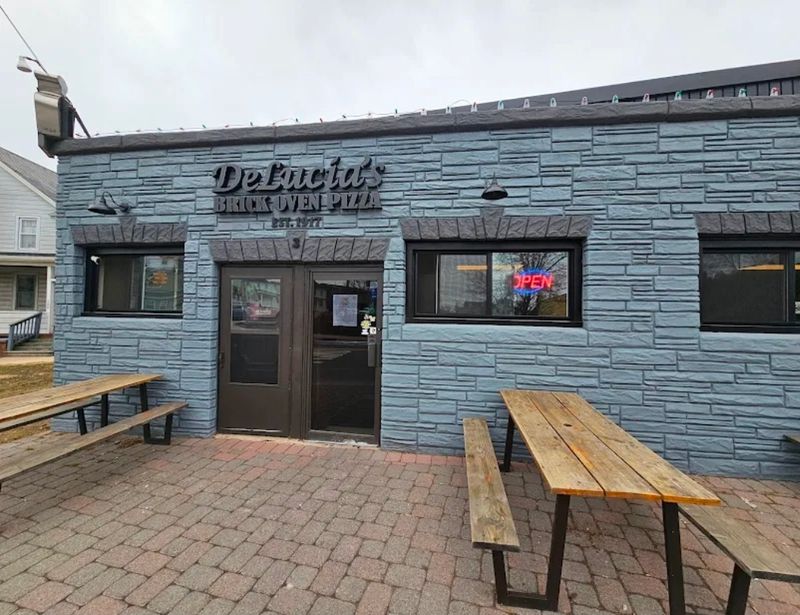 DeLucia's Brick Oven, Raritan, New Jersey