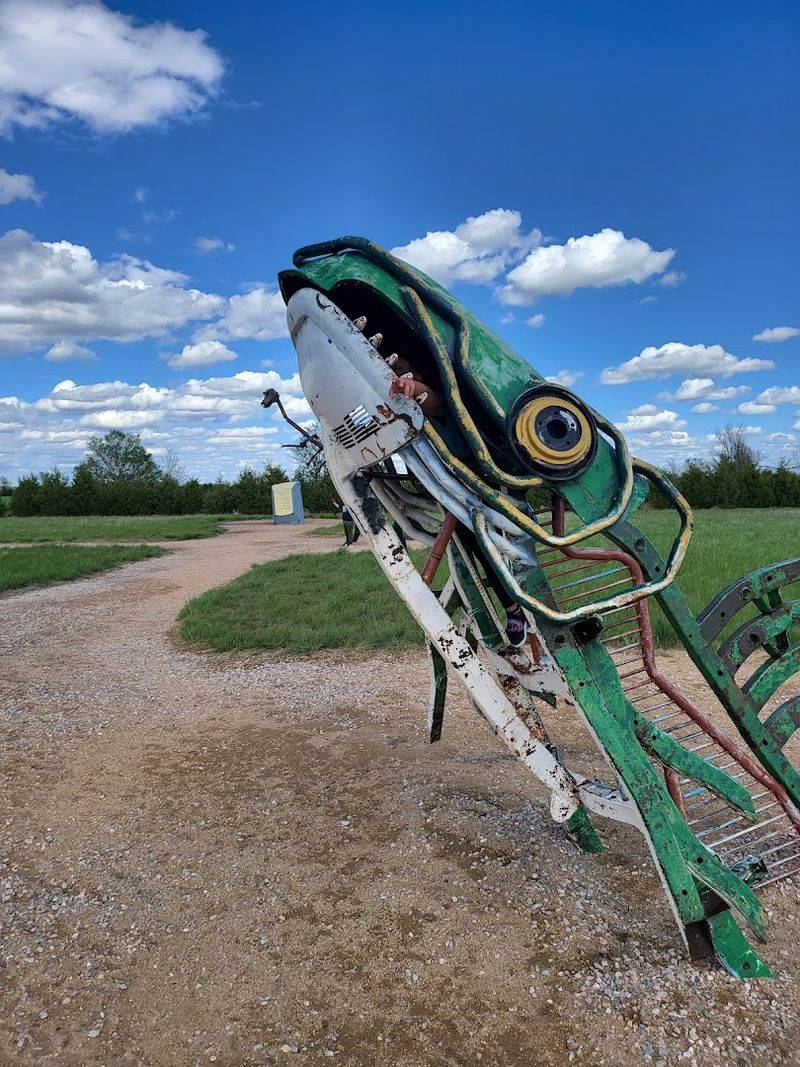 Extra Car Art That Gives The Site Even More Character