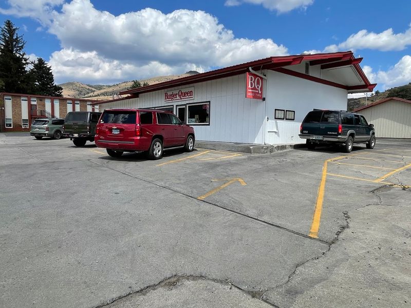 Planning Your Visit to Burger Queen Drive In