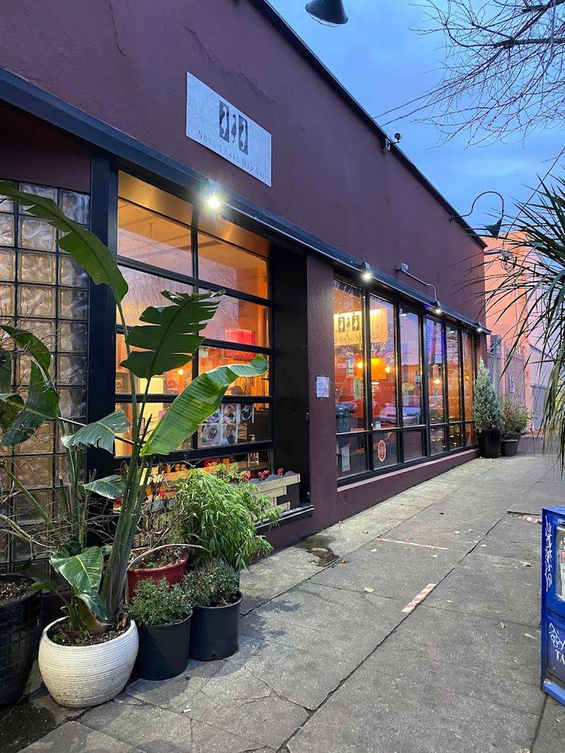 Visiting Nong's as a Traveler Passing Through Portland