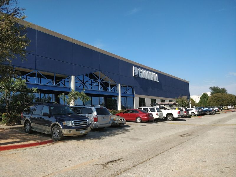 Is Goodwill Central Texas - Outlet South Worth the Trip?