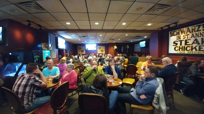 Old-School Traditions That Make Dinner Feel Bigger