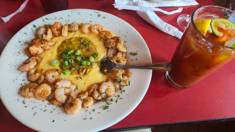 Gulf Coast Classics Keep The Menu Easy To Crave