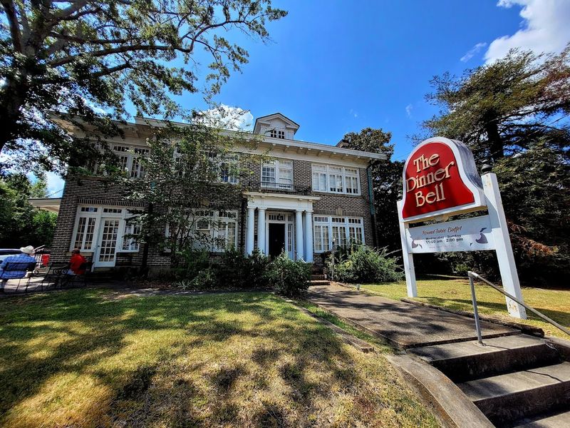 A Mississippi Classic That Still Does Things Its Own Way