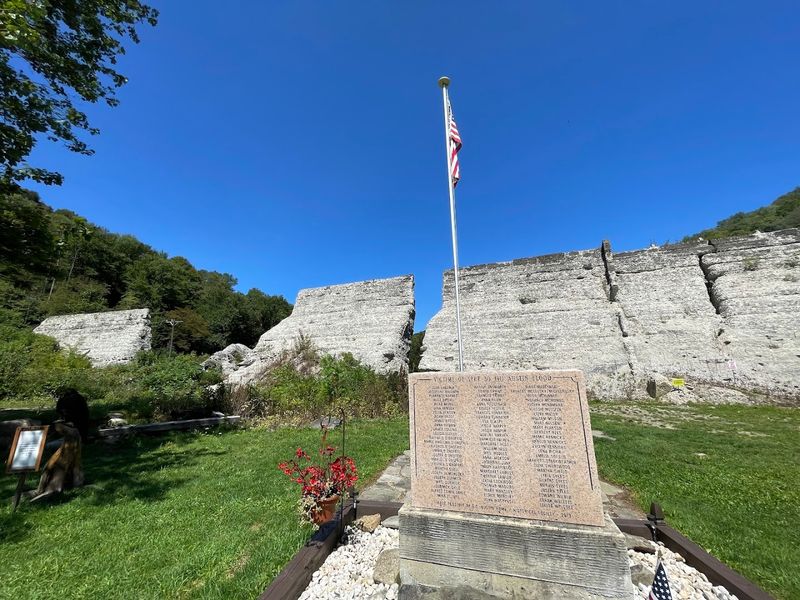A Memorial Park Built Around Massive Historic Remains
