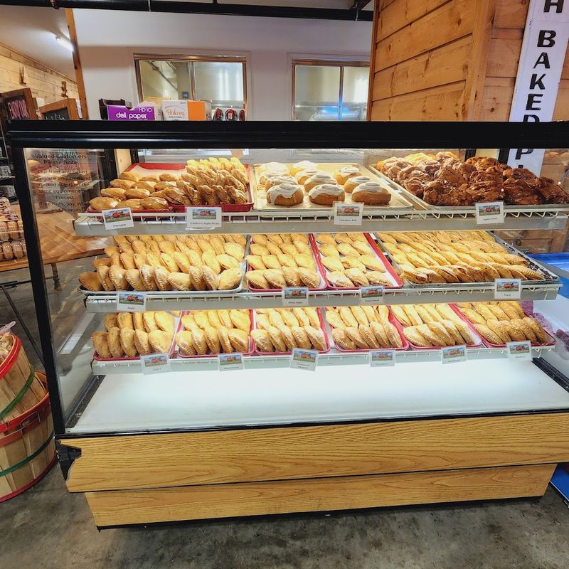 Orchard Fruit And Bakery Cases Make A Strong Combo