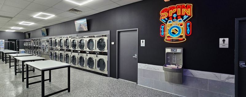 A Bright Setup That Keeps The Mood Lighter