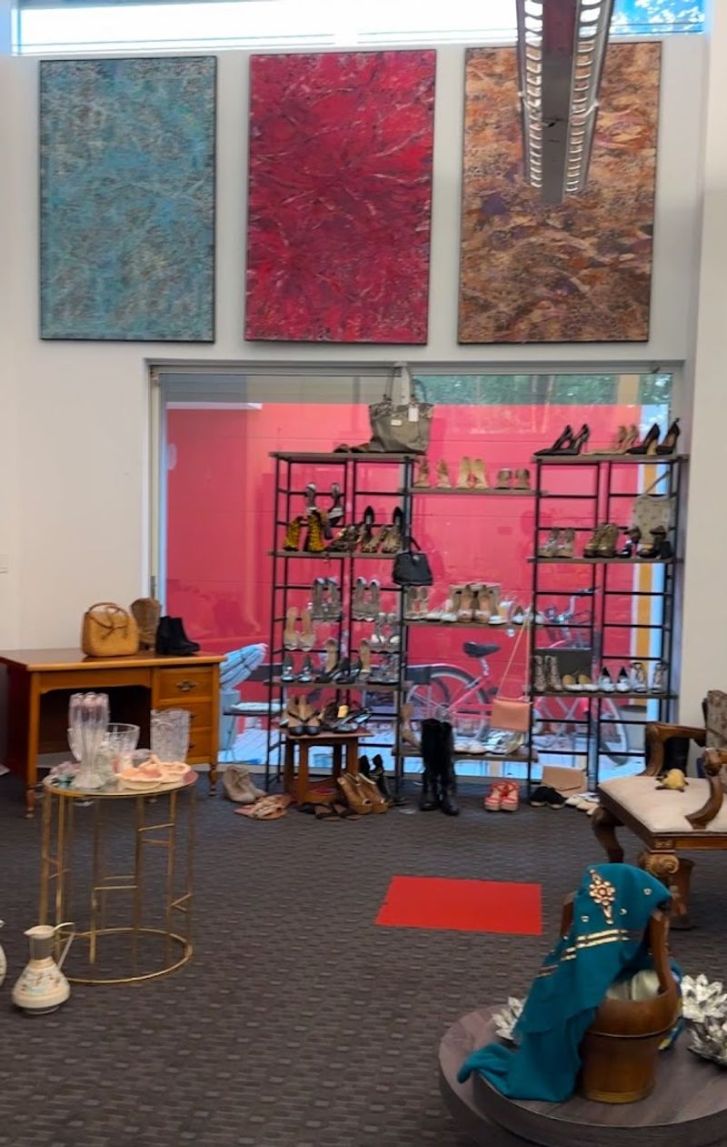 The Florida Thrift Spot That Makes Saving Feel Like A Win