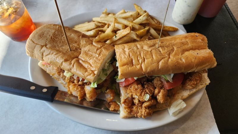 Fried Seafood, Boiled Picks, And Zero Need To Complicate Things