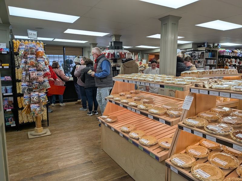 Shoofly Pie Still Gives This Place Its Pull