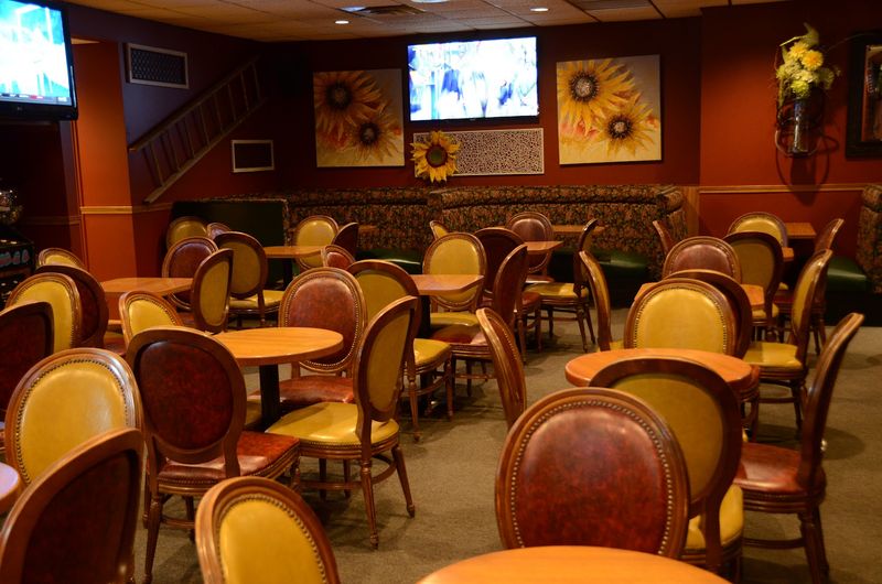 A Dining Room That Feels Lively In The Best Way