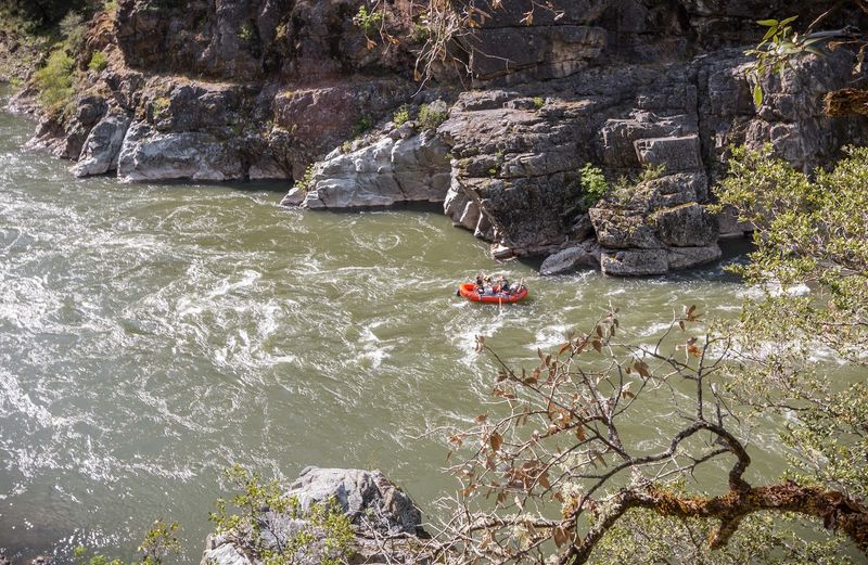 Rafters on the River: A Moving Spectacle From the Trail