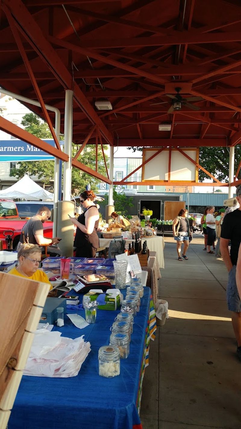 New Albany Farmers Market