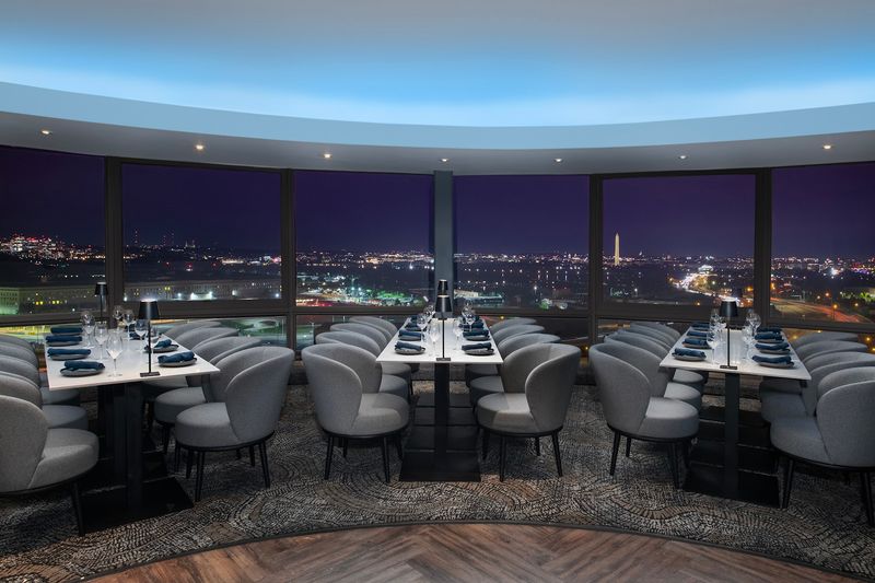 Skydome Restaurant, Arlington