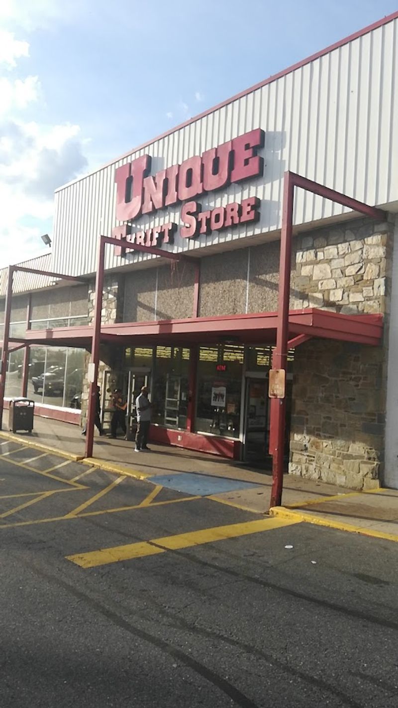 Unique, Wheaton 