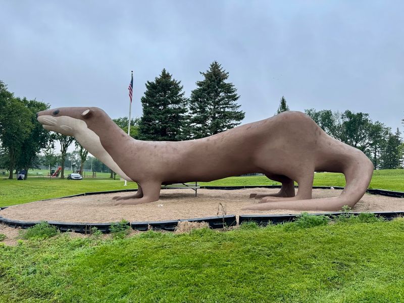 Otto the Otter, Fergus Falls, Minnesota
