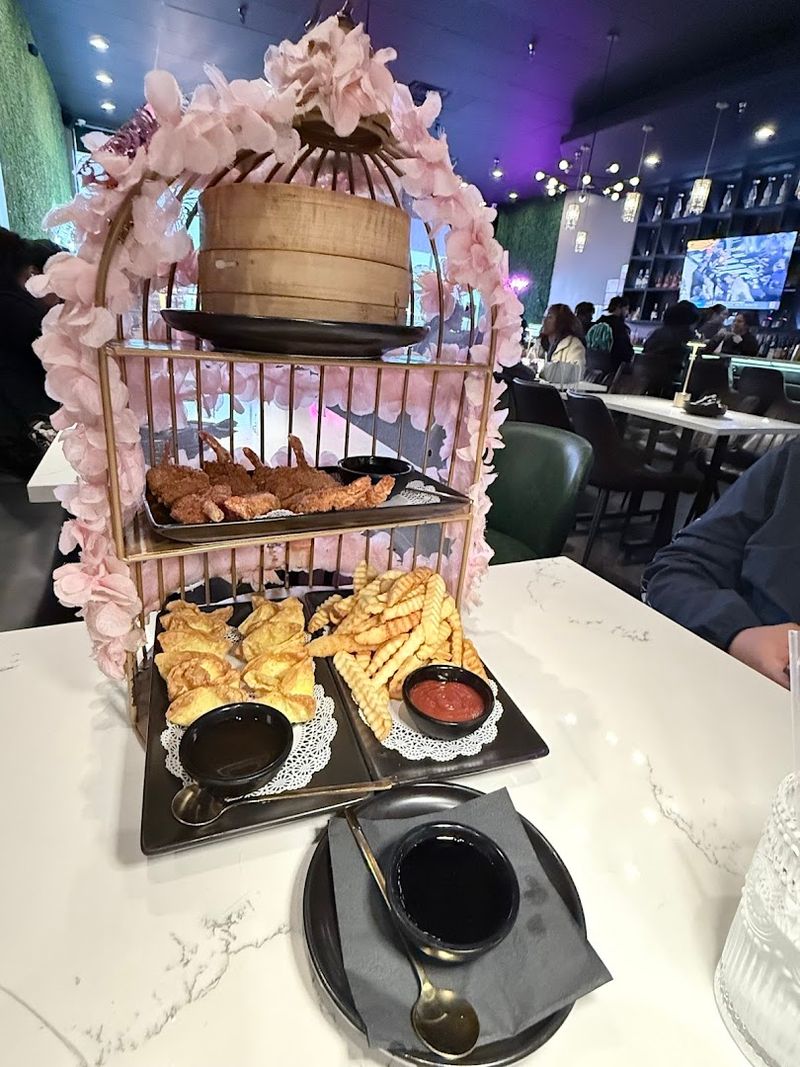 Linjee Thai, Alexandria