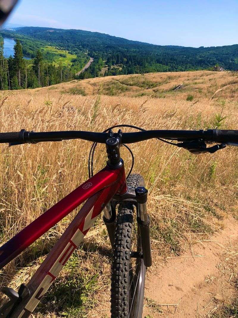 Flow Trails That Make You Feel Like You Are Flying