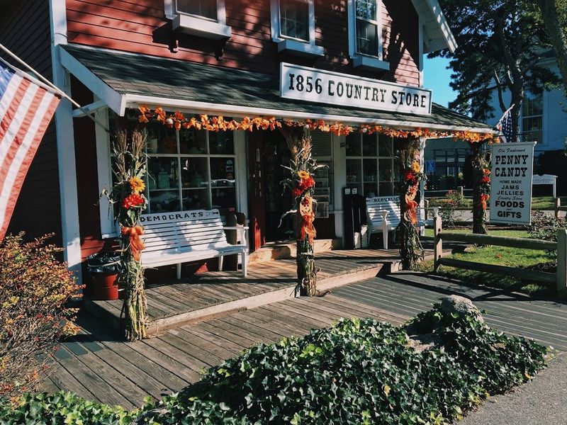 9. The 1856 Country Store: A Step Back in Time