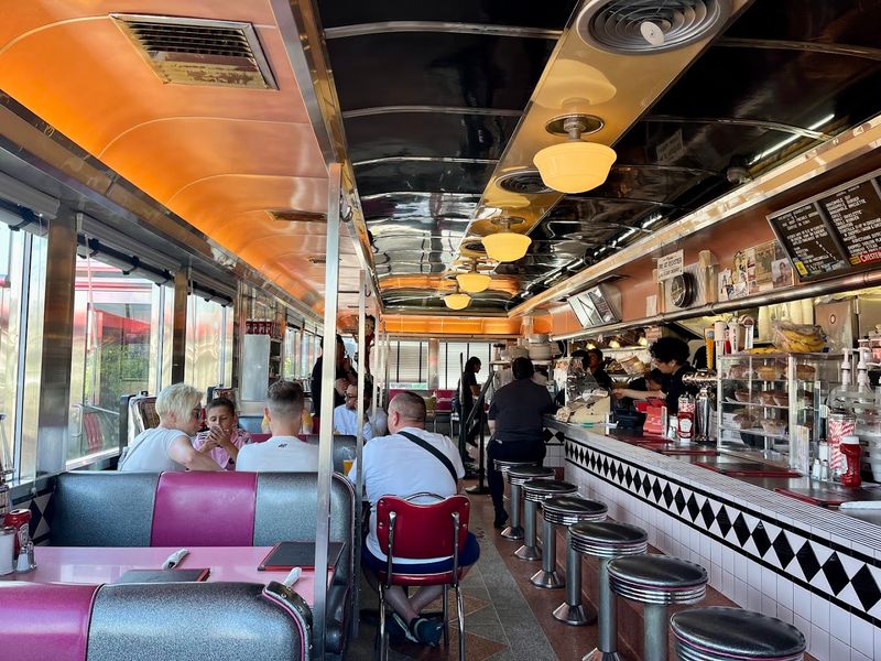 Stepping Inside A Former Airline Diner From 1972