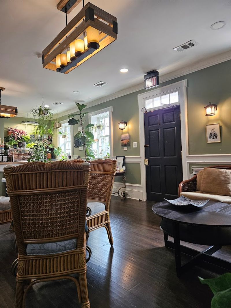 The Perfect Spot for Remote Work Without the Chaos