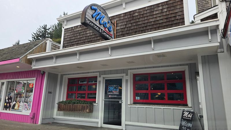 The Story Behind Mo's and Its Oregon Legacy