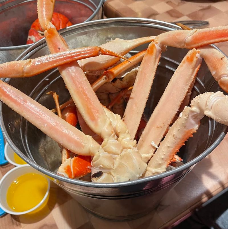 The Lobster And Crab Pull That Leads The Buzz