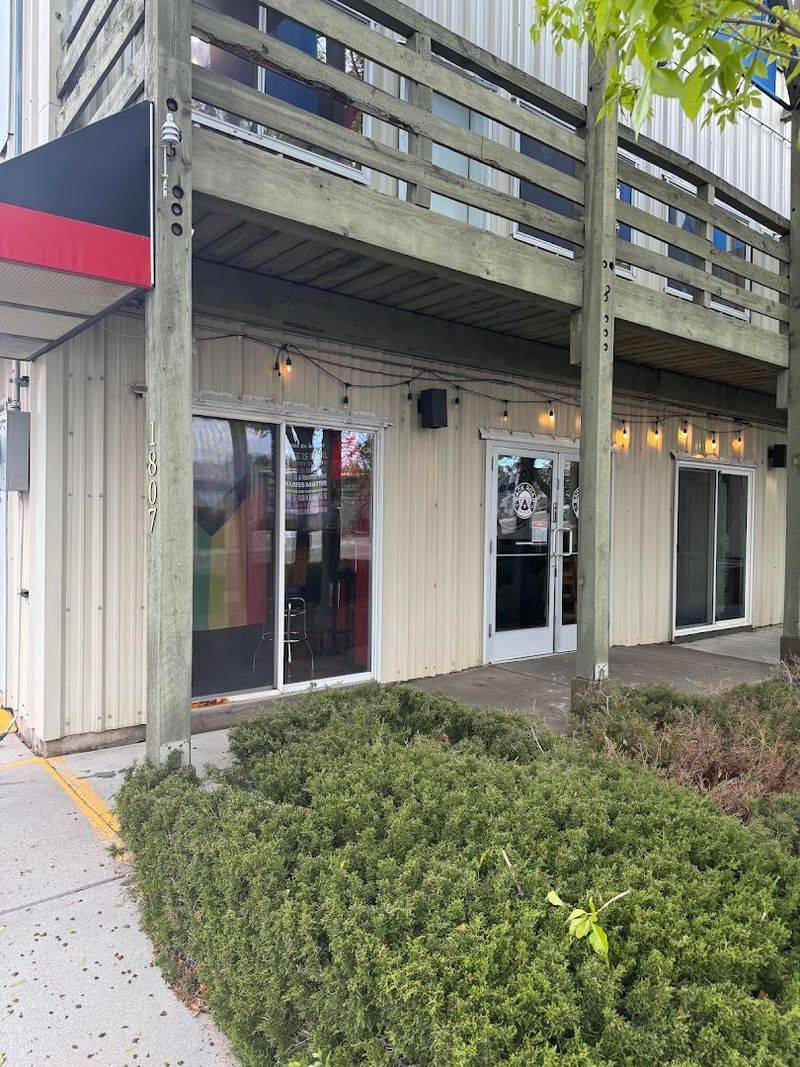 A Shaded Courtyard For The Perfect Weather