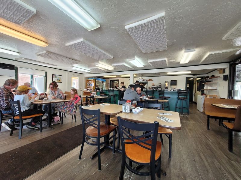 Step Inside and Feel the Classic Diner Magic Instantly