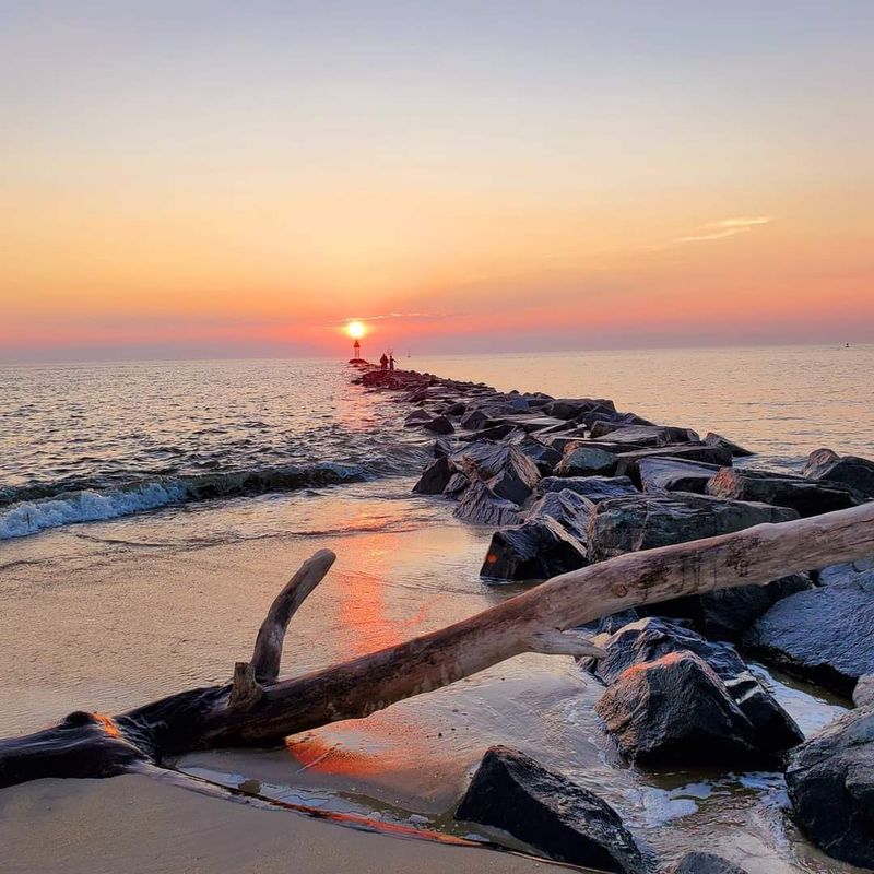Sunsets Over the Delaware Bay That Feel Earned