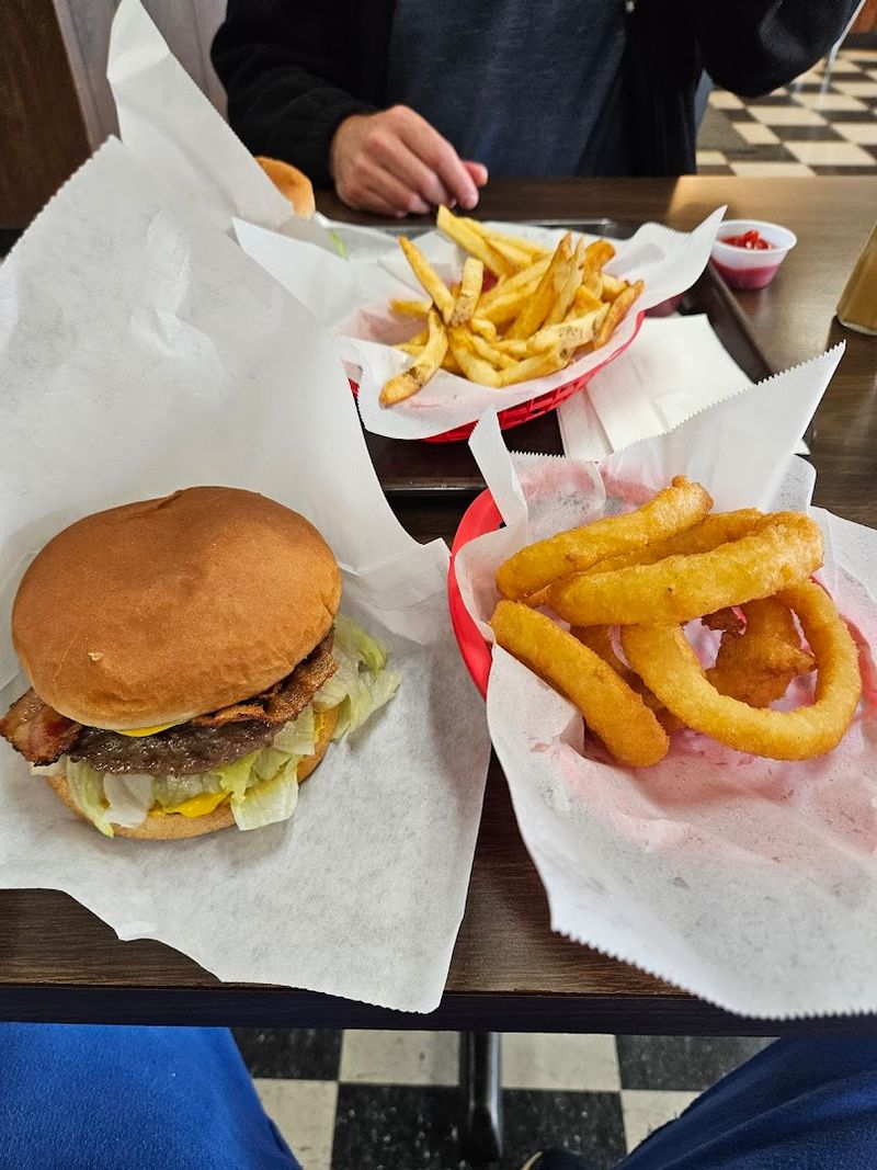 The Menu Keeps It Simple and Satisfying