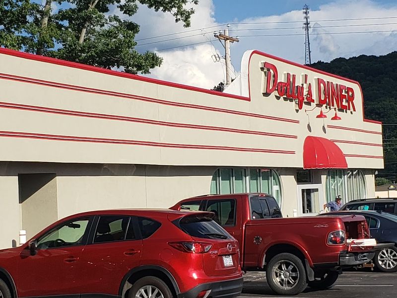 Why Dolly's Diner Is Worth the Stop in Princeton, WV