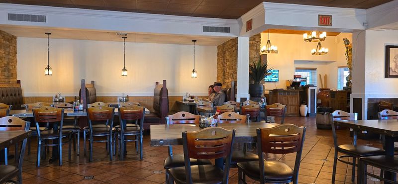 The Atmosphere Hits a Sweet Spot Between Lively and Relaxed