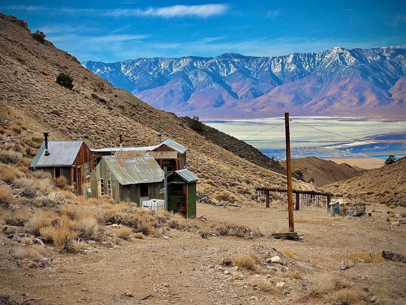 The Rise of Cerro Gordo: How a Mountain Became a Boomtown